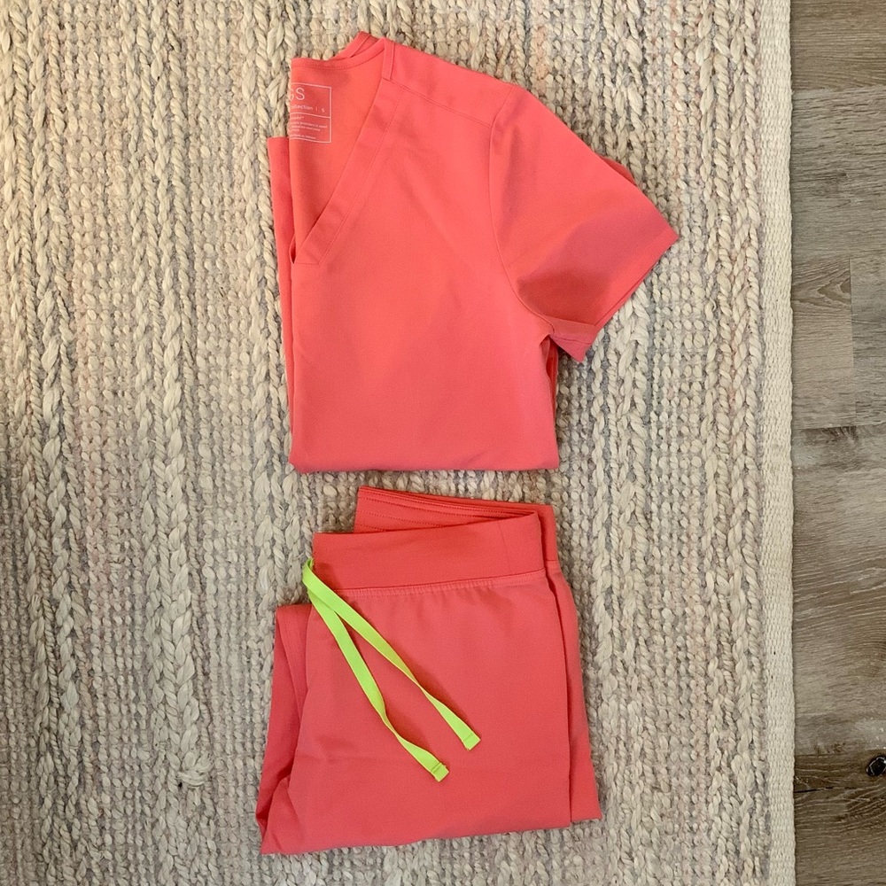Figs Scrubs Hot Coral set